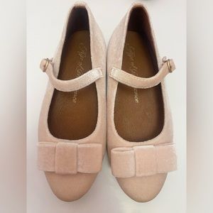 Age of Innocence Ellen Velvet Pink